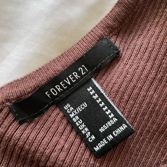 Forever 21 Ribbed Cropped Sweater - Picture 2 of 4